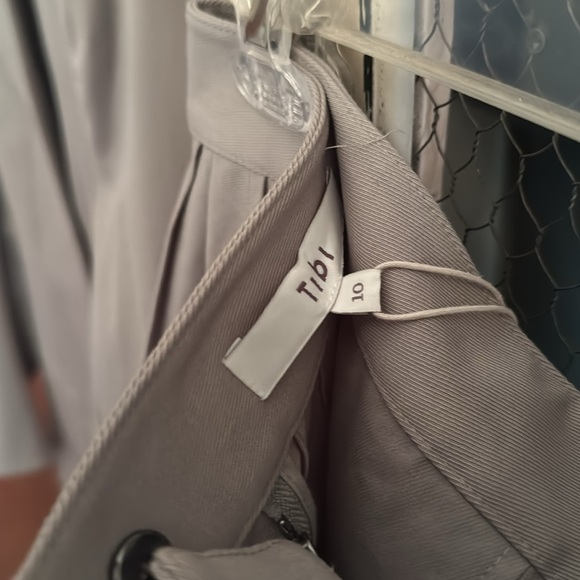 Tibi Oliver cotton pintuck skirt in moon grey, size 10, NWT $175 - Picture 5 of 9
